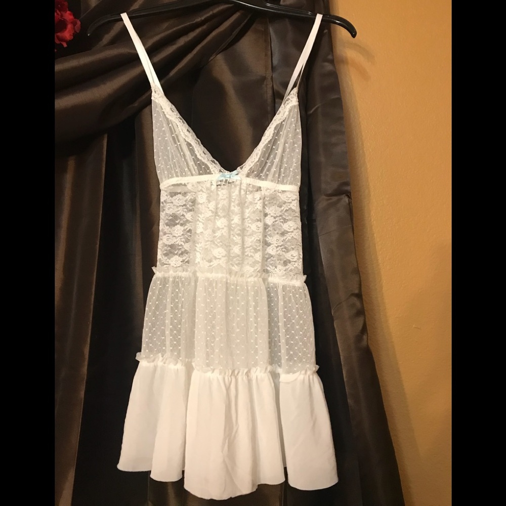 Gillian and O’Malley lingerie, NWOT, never worn.